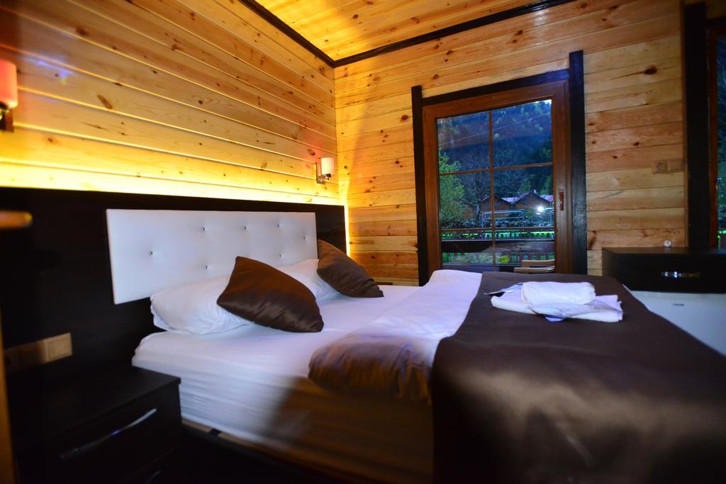 Akyuz Kardesler Hotel & Bungalow Узунгьол Екстериор снимка