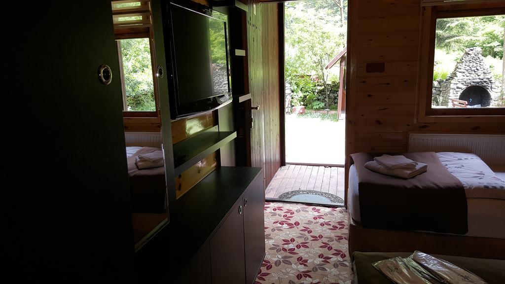 Akyuz Kardesler Hotel & Bungalow Узунгьол Екстериор снимка