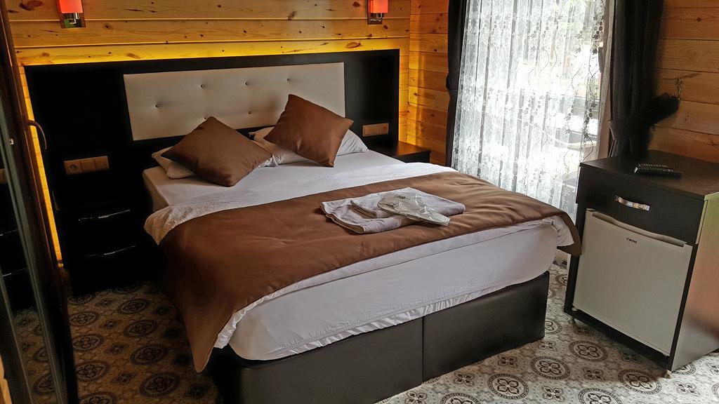 Akyuz Kardesler Hotel & Bungalow Узунгьол Екстериор снимка