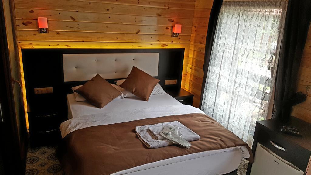 Akyuz Kardesler Hotel & Bungalow Узунгьол Екстериор снимка