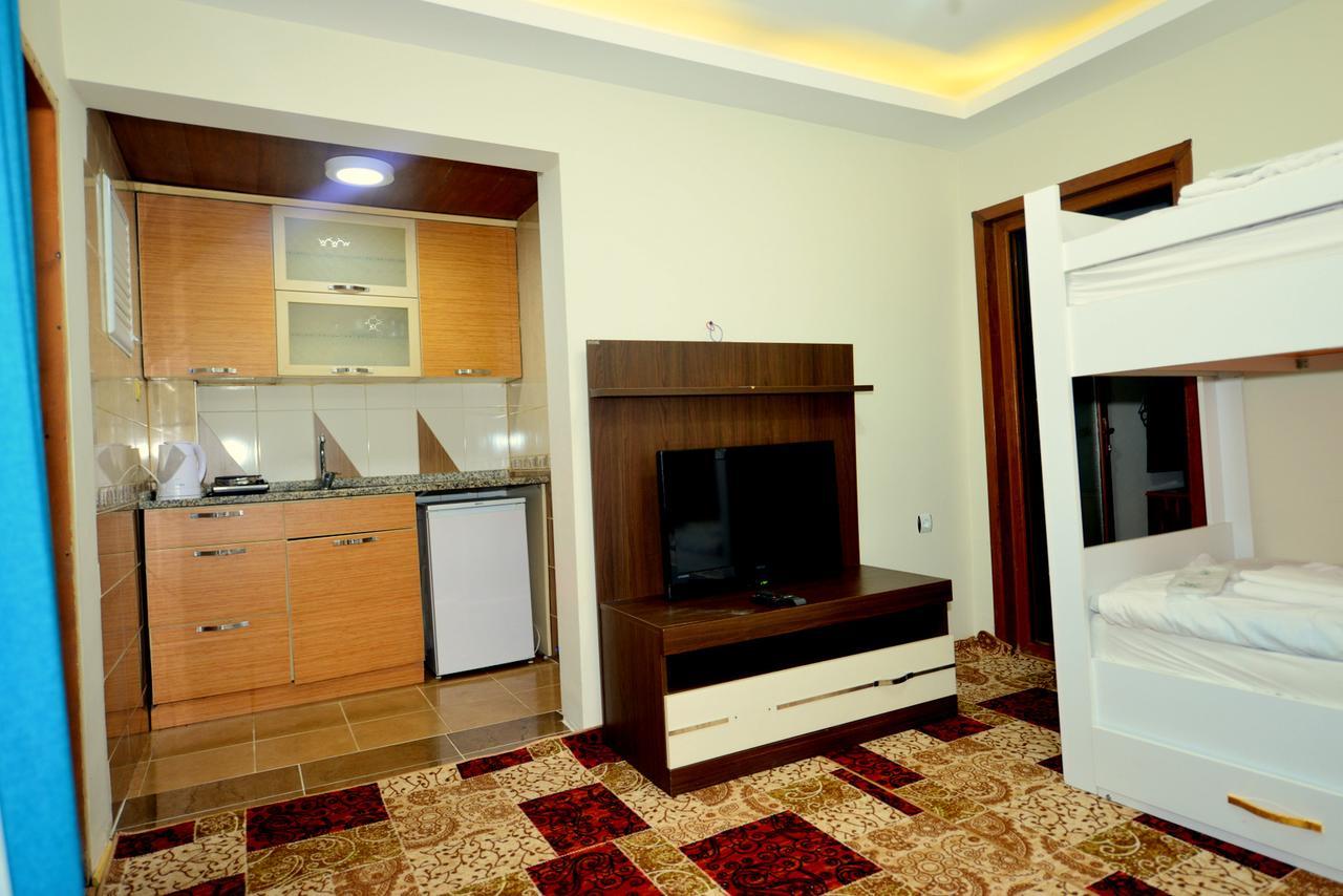 Akyuz Kardesler Hotel & Bungalow Узунгьол Екстериор снимка