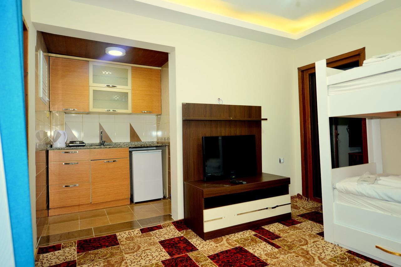 Akyuz Kardesler Hotel & Bungalow Узунгьол Екстериор снимка